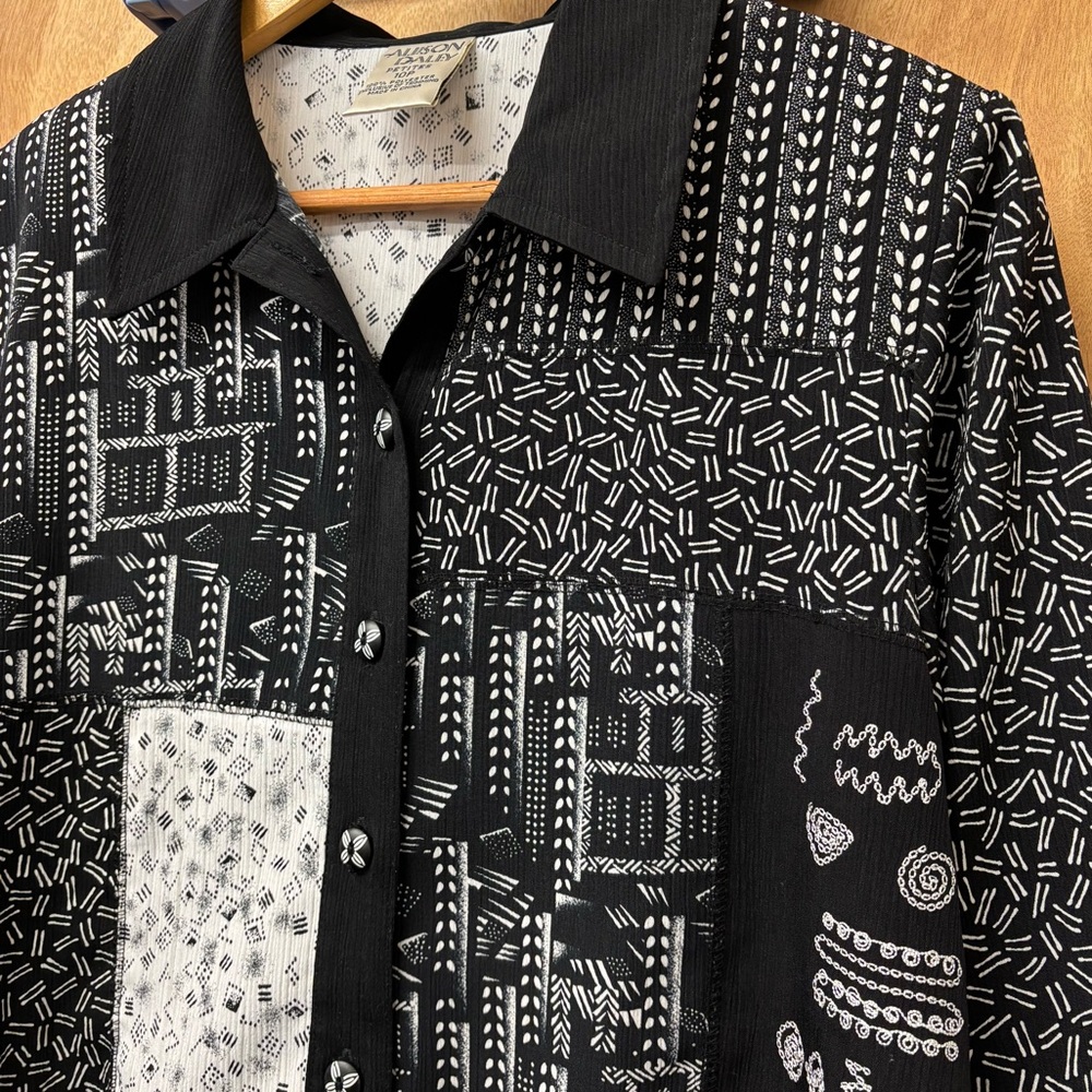 B&W funky patchwork button down, 10P - Picture 4 of 12